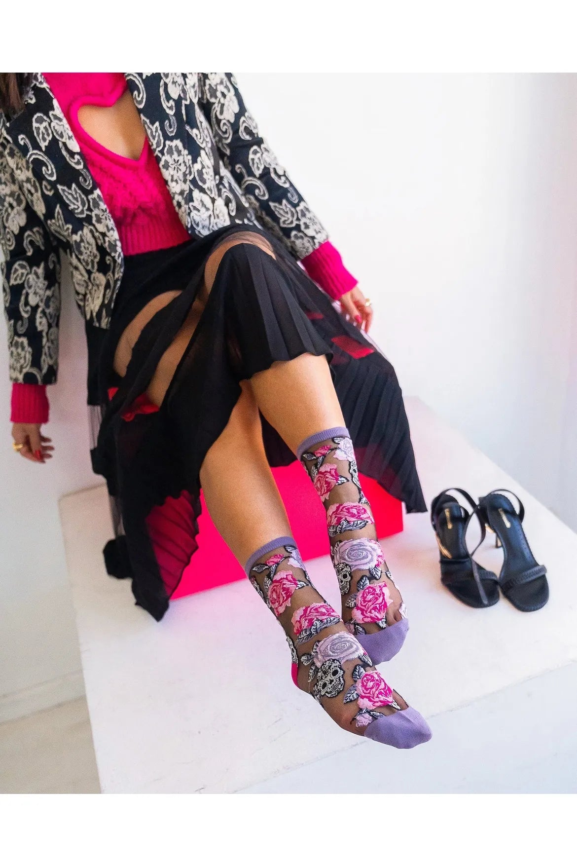 Skulls & Roses Black Sheer Crew Fashion Socks