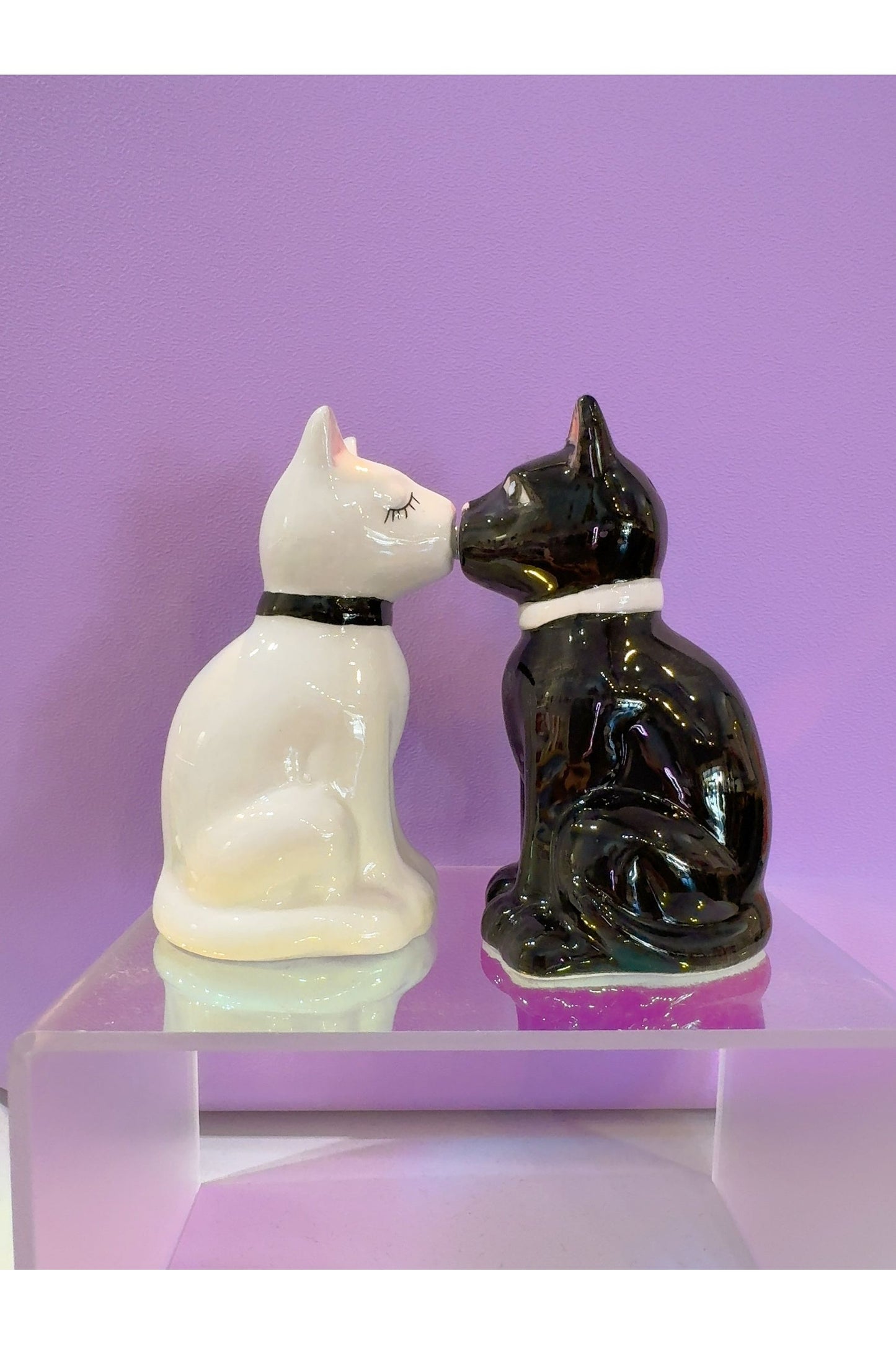 Feline Kiss Salt & Pepper Shaker Magnetic Set