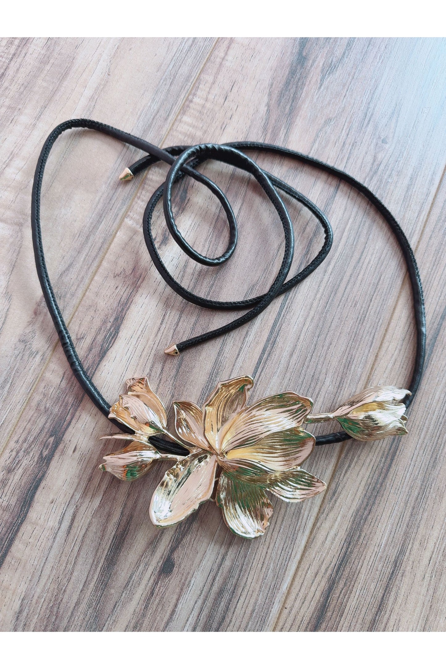 Gold Metal Flower Belt