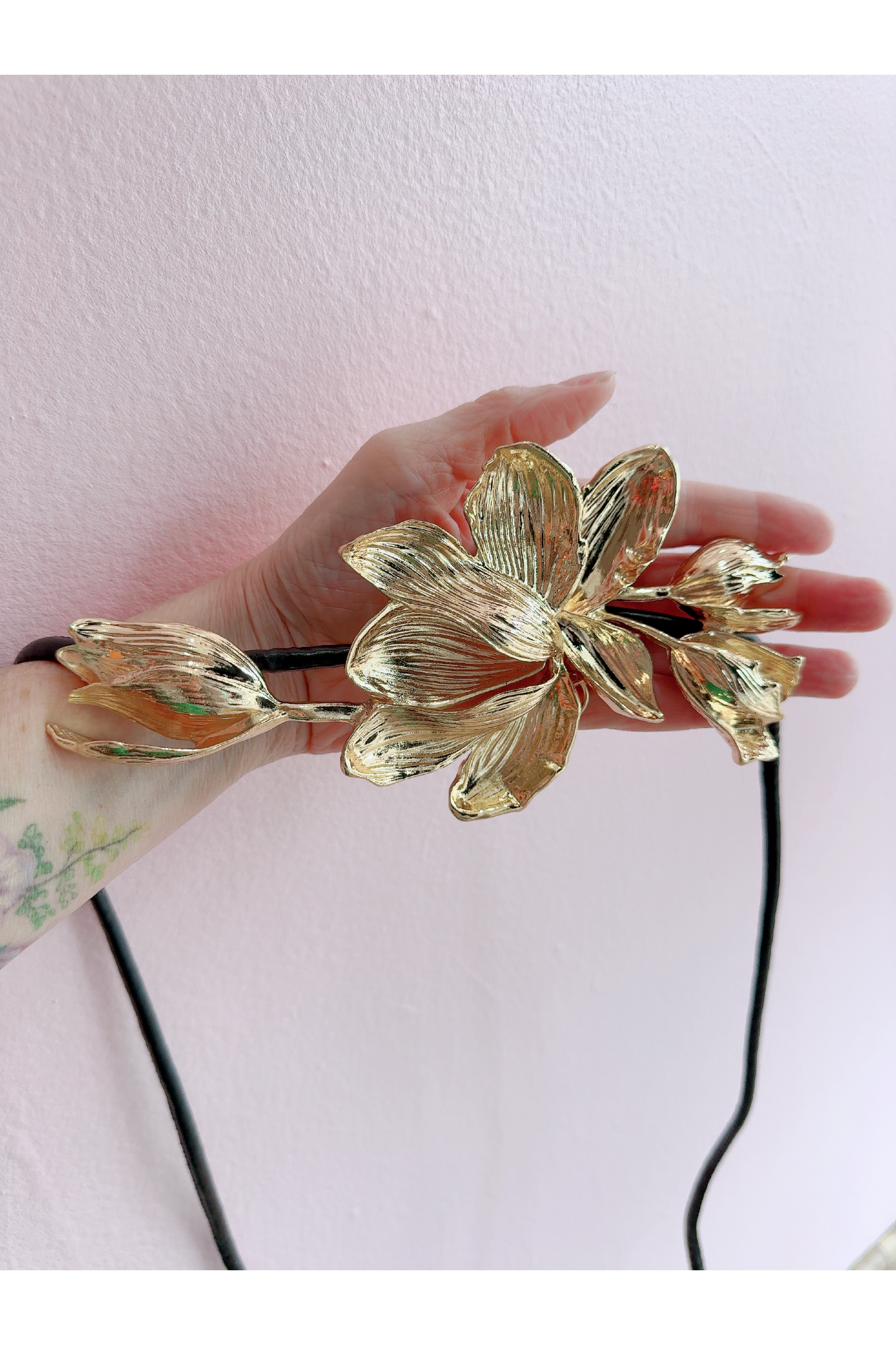 Gold Metal Flower Belt