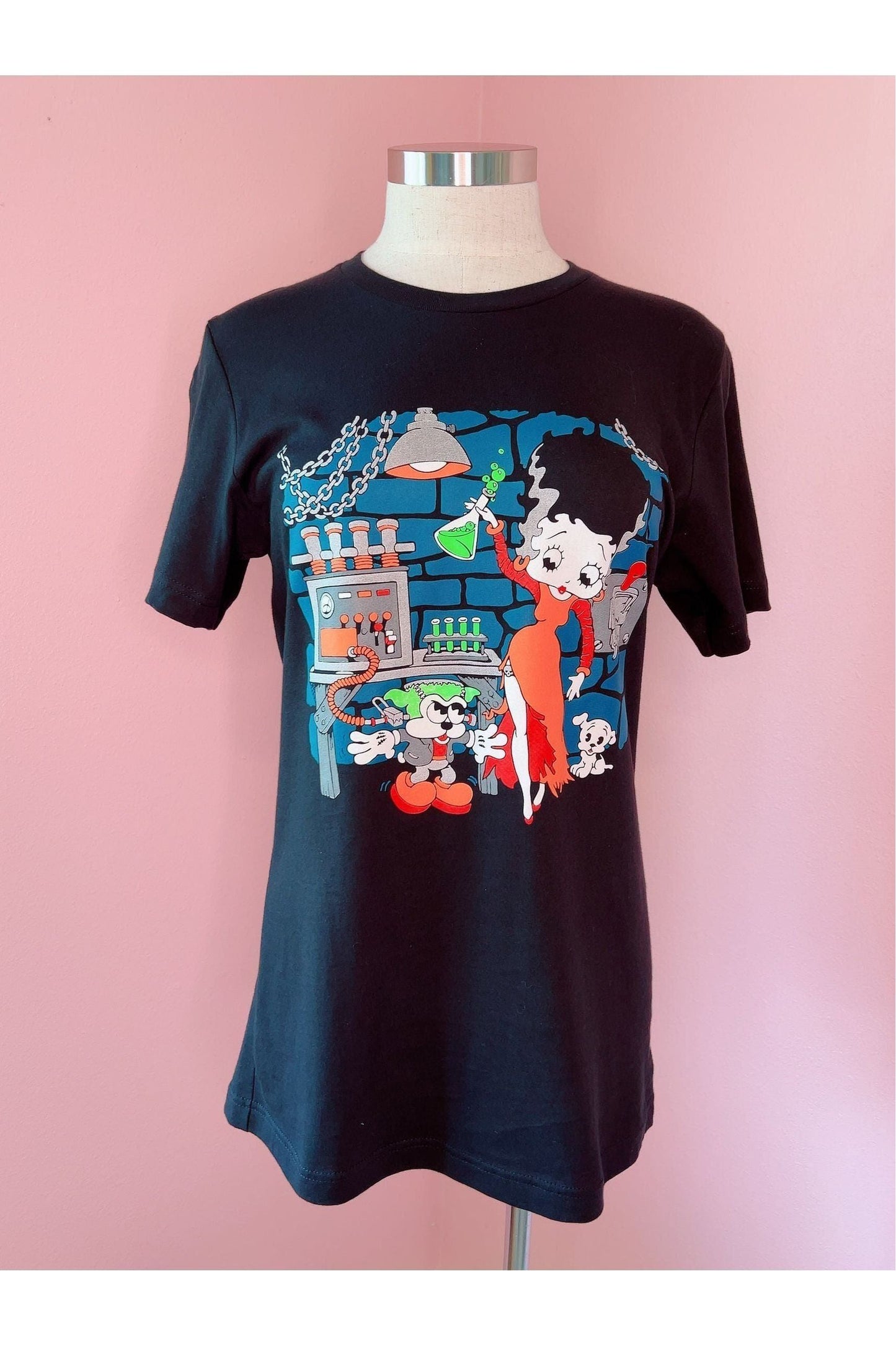 Betty Boop Bride Of Frankenstein Halloween Lab T-Shirt