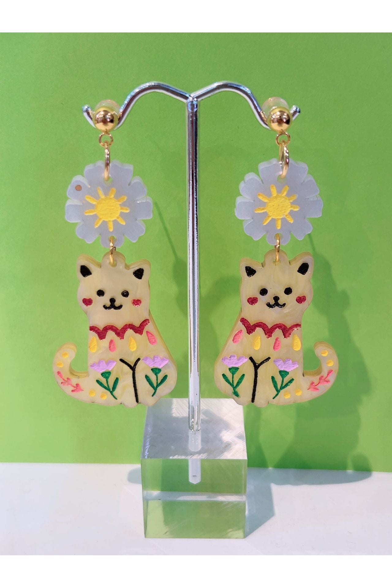 Load image into Gallery viewer, Happy Floral Cat Handmade Earrings
