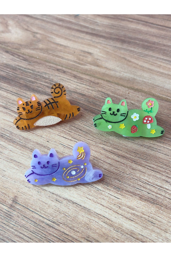 Load image into Gallery viewer, Flying Cat Handmade Hair Clips
