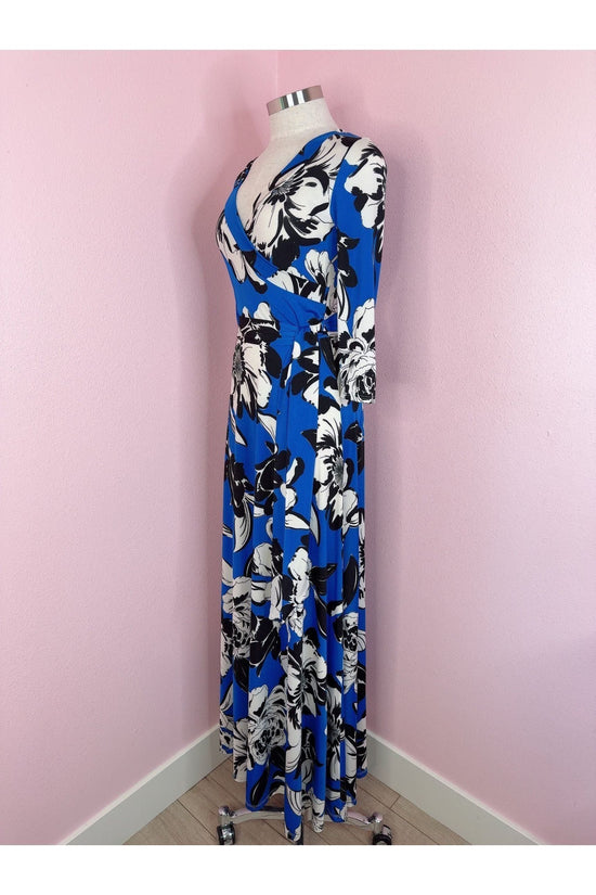 Diamond in the Garden Blue & White Floral Maxi Dress