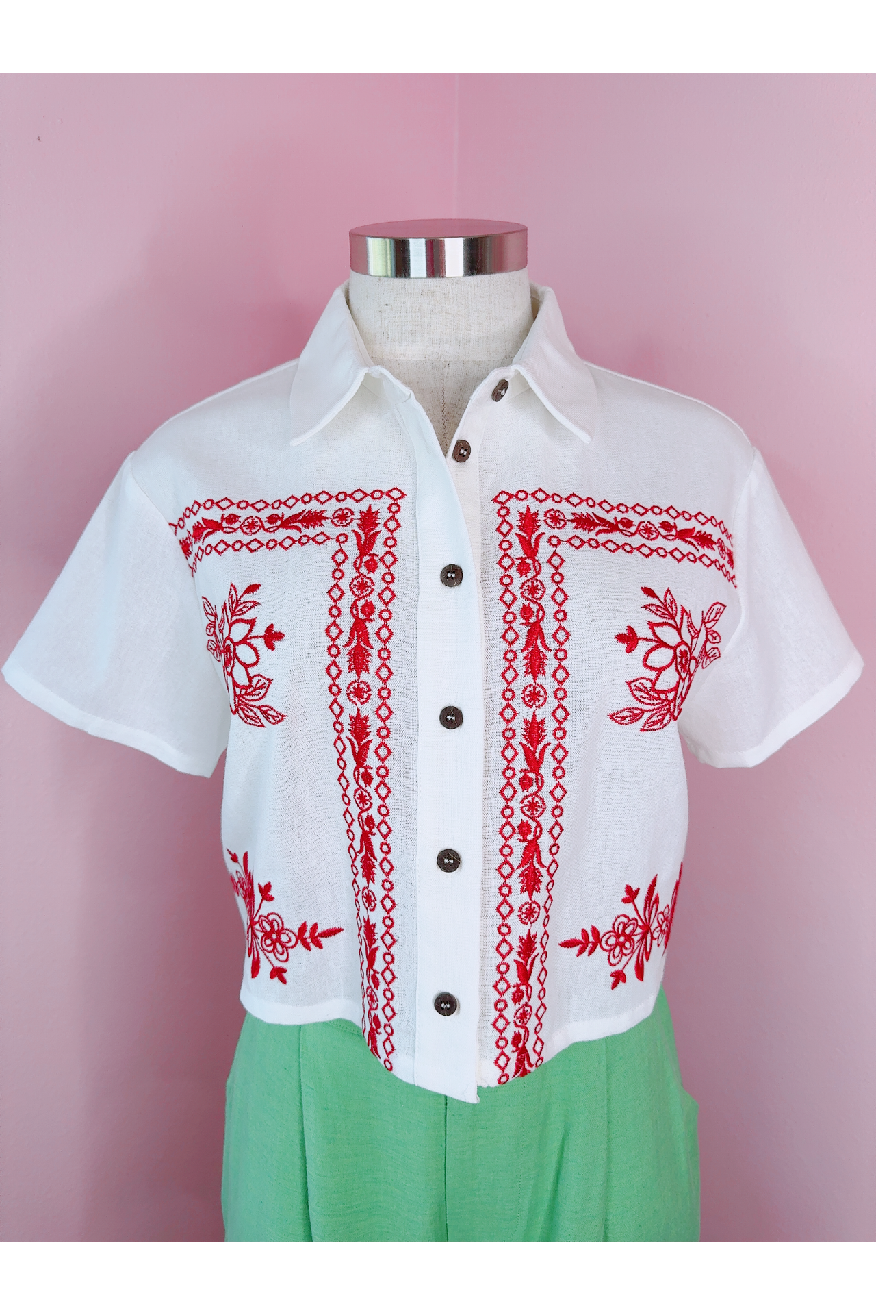 Red Hot Rio White & Red Embroidered Button Down Shirt