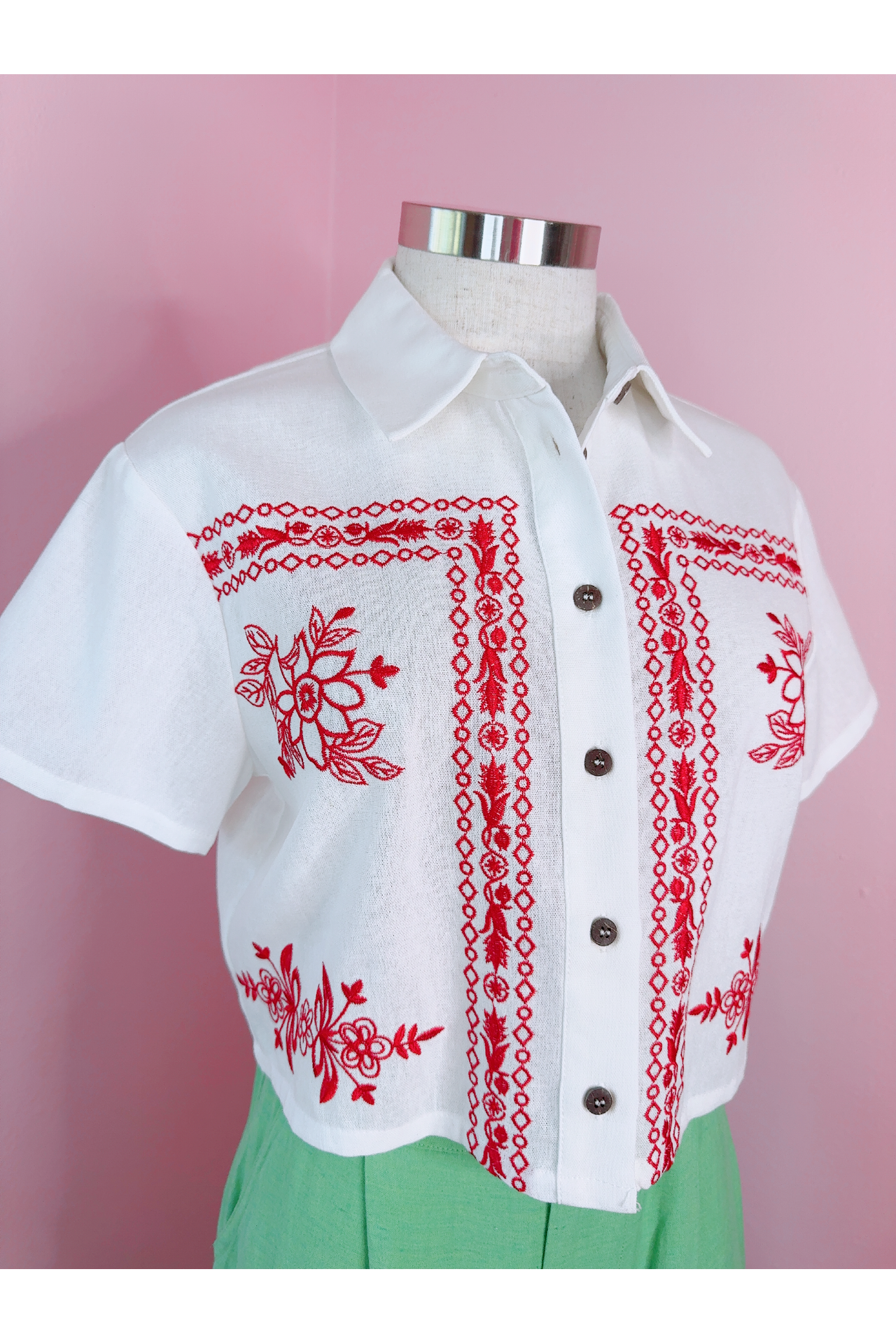 Red Hot Rio White & Red Embroidered Button Down Shirt