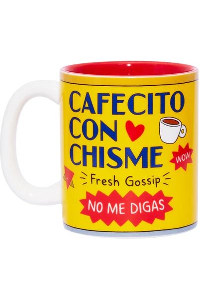 Cafecito Con Chisme Mug