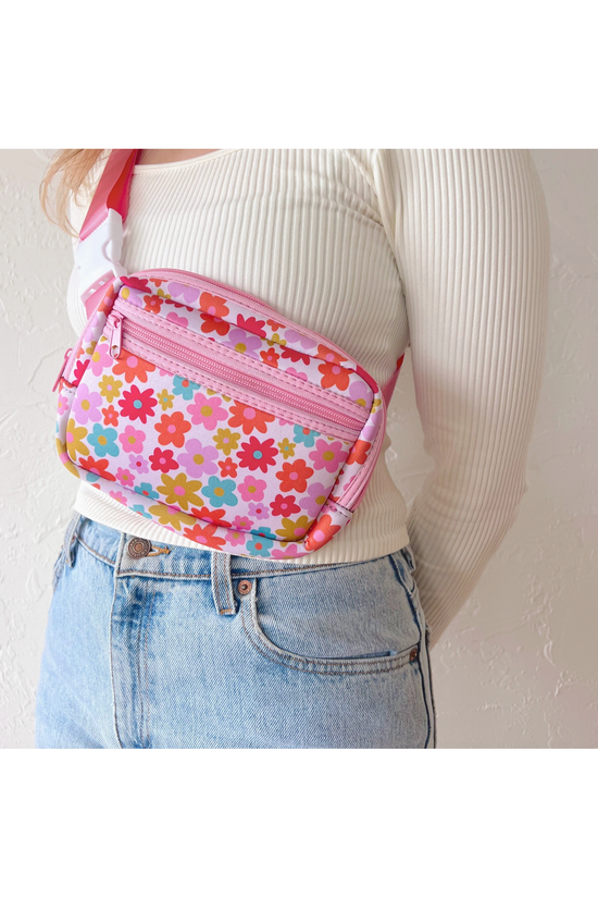 Load image into Gallery viewer, Retro Floral Crossbody Bag
