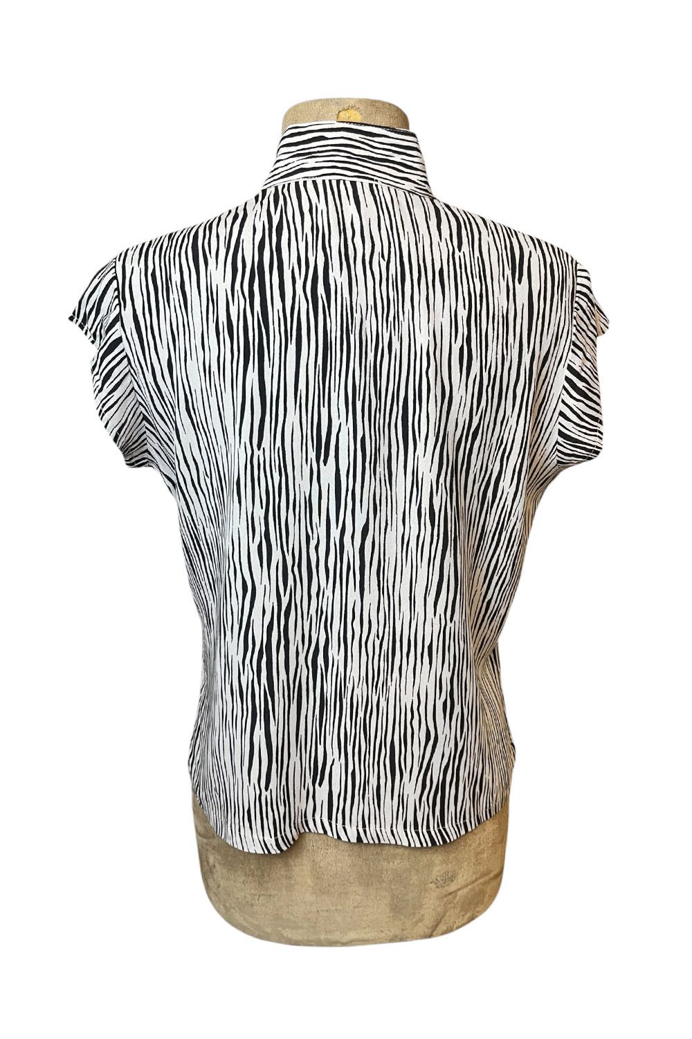 White Tiger Stripe Mandarin Collar Tea Timer Top